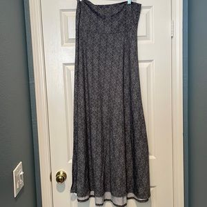 XL LuLaRoe Black and White Maxi Skirt